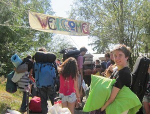How to Reduce Stress & Create a Positive Ripple Effect - Youth arriving at camp